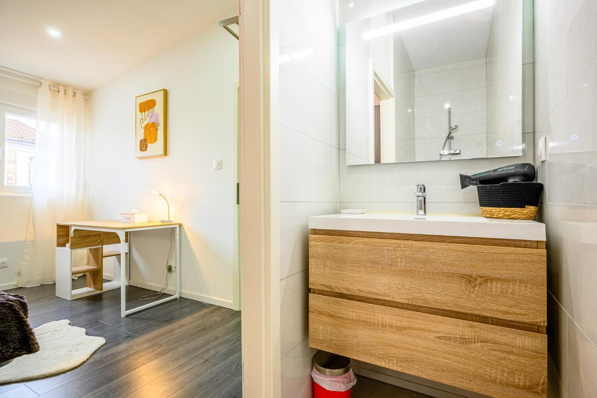 Apartamento Le Charles Montbéliard Exterior foto
