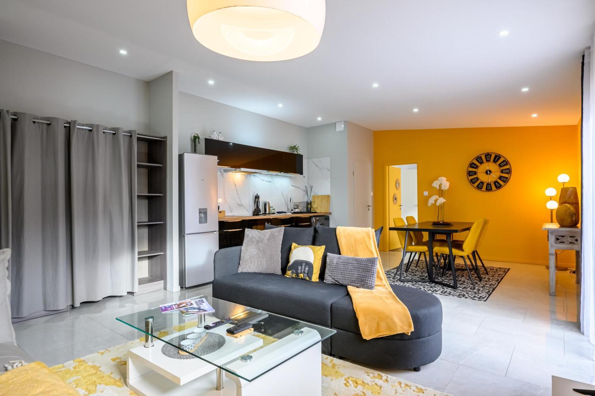 Apartamento Le Charles Montbéliard Exterior foto